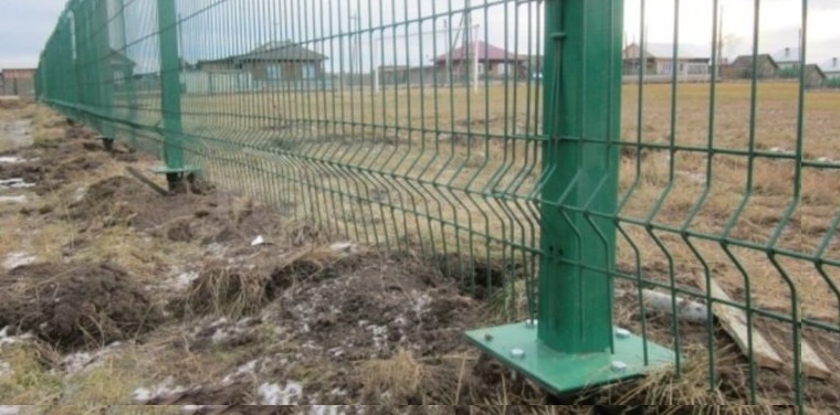 Купить сваи для ограждения от производителя в Черкесске от 1381 руб: низкая цена, быстрая установка